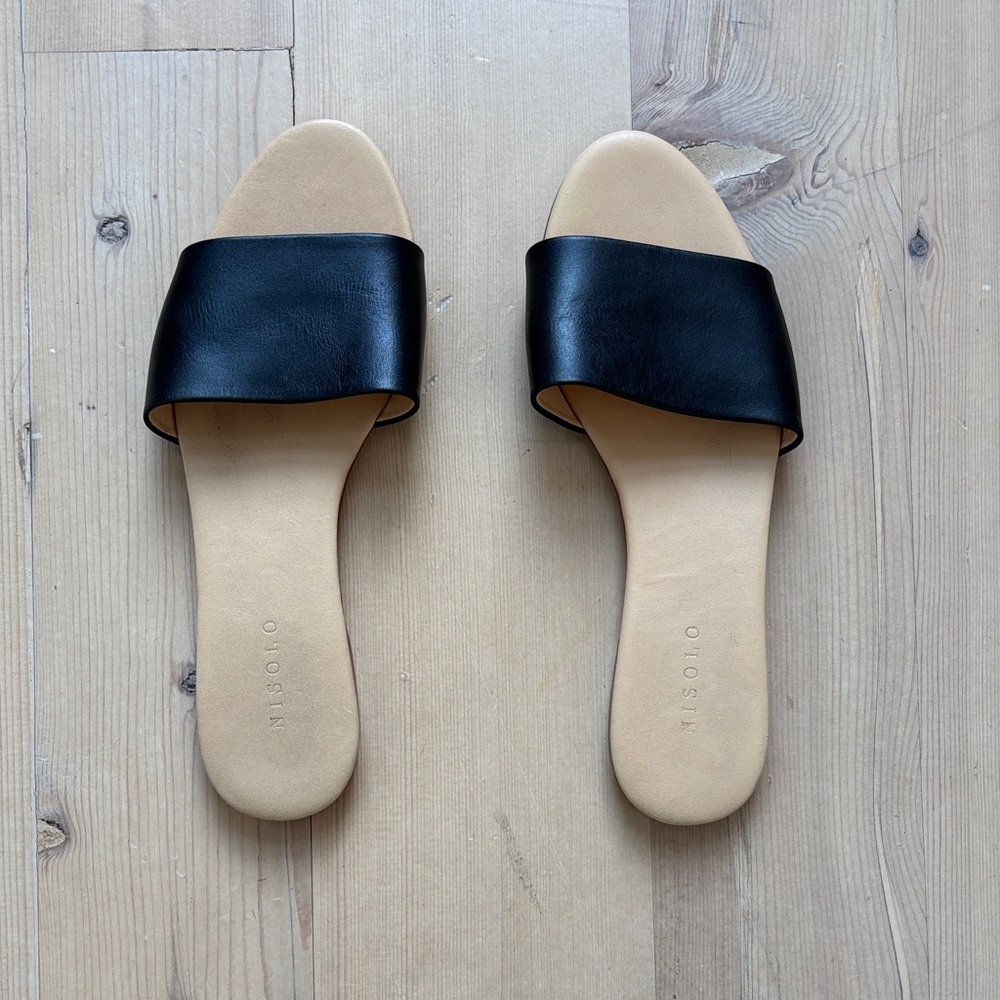 Anthropologie Nisolo Black Minimalist Flat Slide Sandals with Tan Footbed